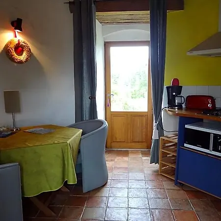 La Tour Du Moulin Geant-sejour Insolite