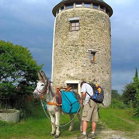 La Tour Du Moulin Geant-sejour Insolite