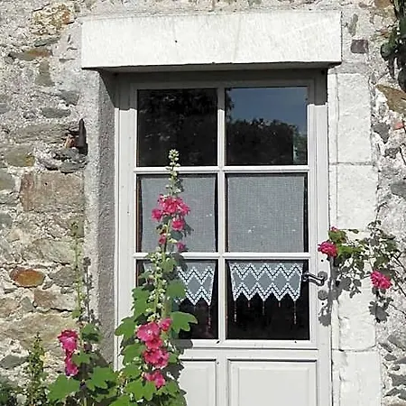 La Tour Du Moulin Geant-sejour Insolite Rochefort-sur-Loire